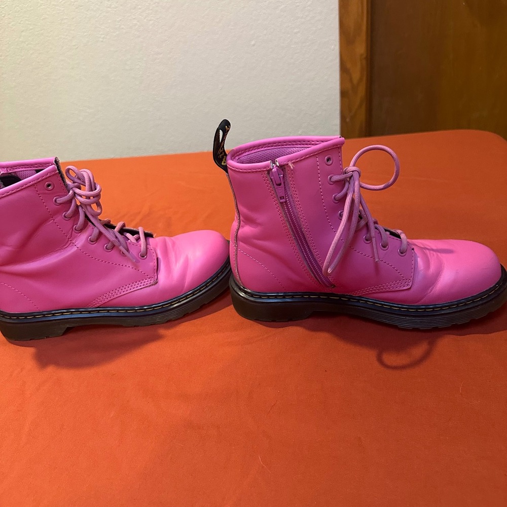 Dr. Martens Pink Leather Ankle Boots Kids Girls Youth Zip Up Lace Up‎